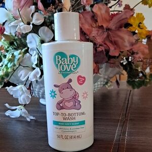 Top-to-Bottom Wash Baby Love - White